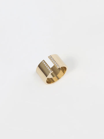 WIDE PAVÈ DIAMOND RING