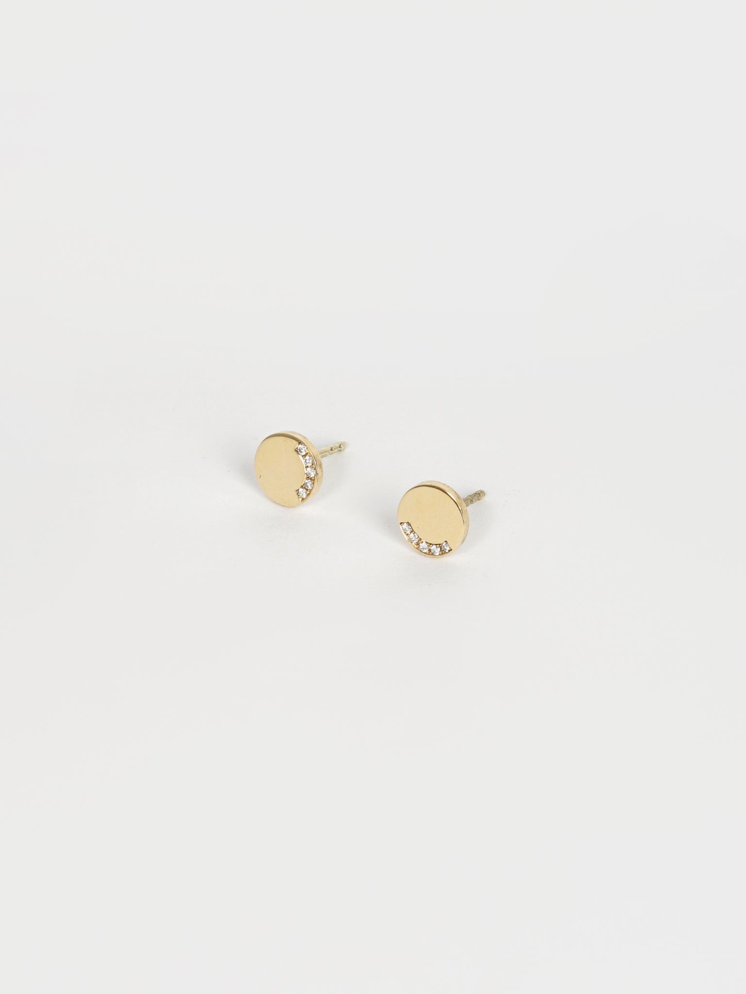 PHASE DIAMOND EARSTUDS